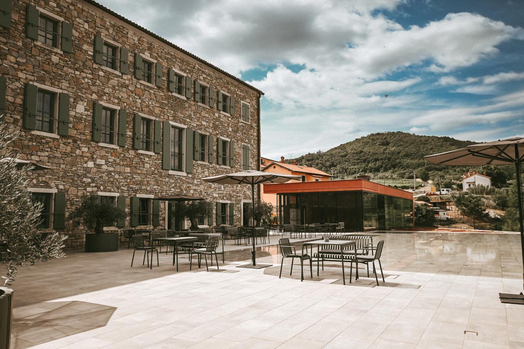 Winery & Design Hotel Roxanich Motovun Exterior photo